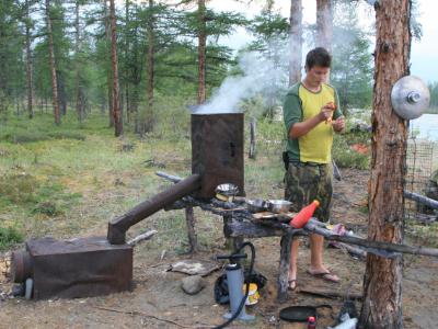 Как чехи соорудили коптилку из старых печей