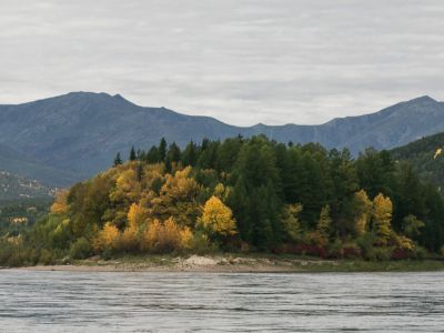 Сплав до острова Харыя