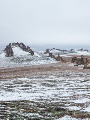 Арктическая снегоходная экспедиция «К Каменным Людям Сундуруна через кряж Суор Уйата». Сопутствующая рыбалка на трофейного арктического гольца